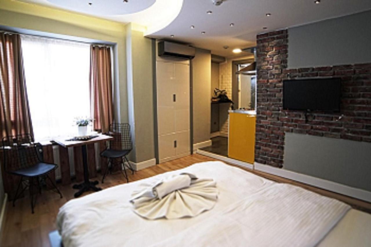 The Sisli Corner Park Inn Istanbul Exterior photo
