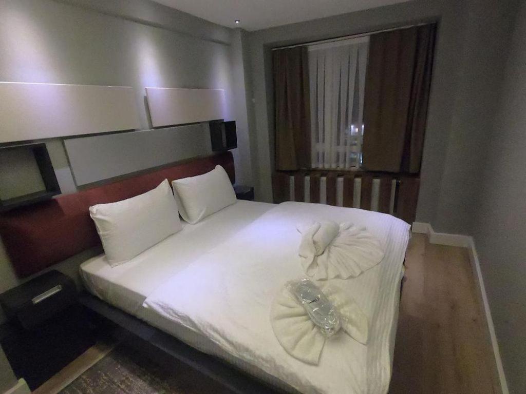 The Sisli Corner Park Inn Istanbul Exterior photo