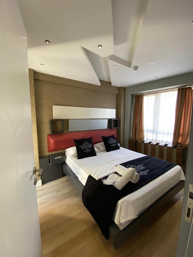 The Sisli Corner Park Inn Istanbul Exterior photo